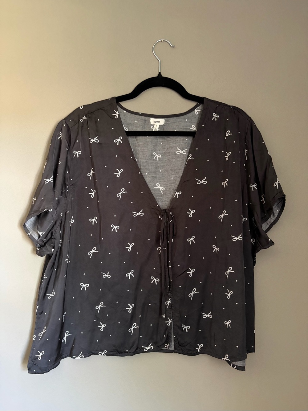 Aerie Sleep Top Black White Bow Print Open Front Adjustable Tie Closure Romantic